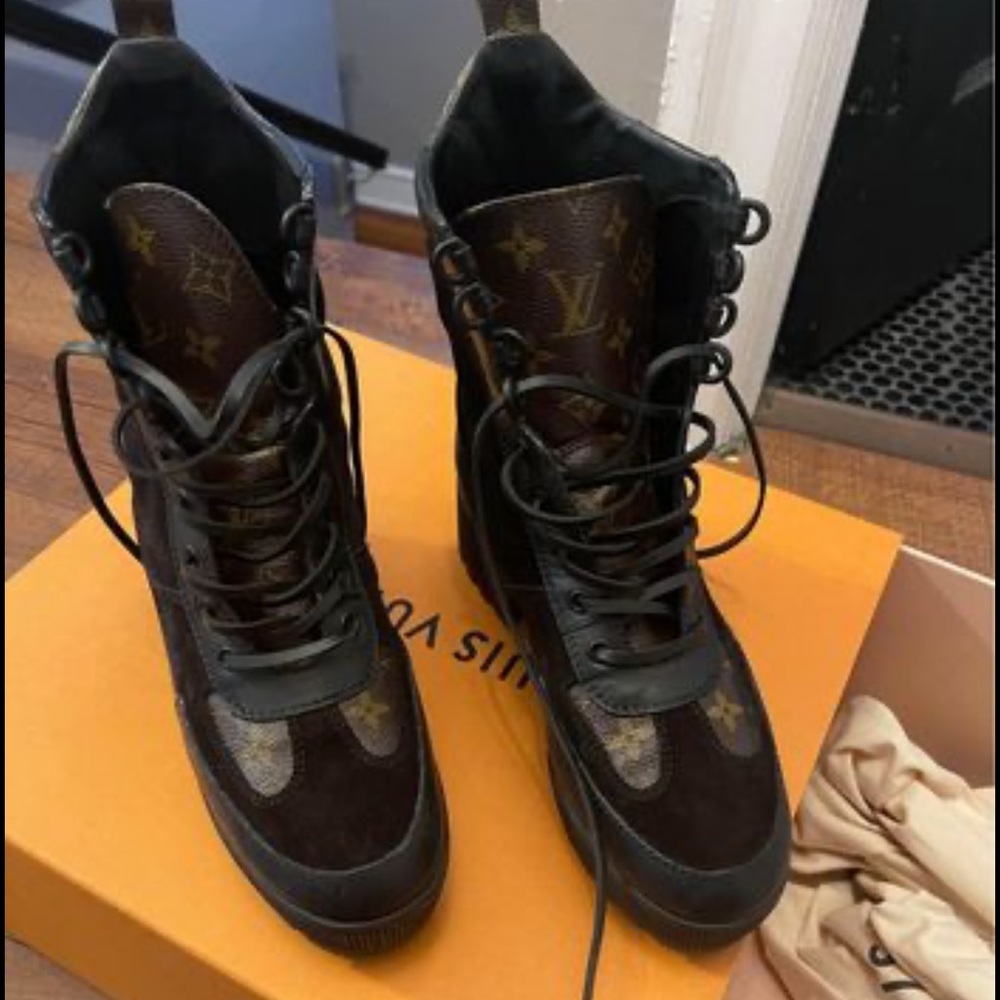 Desert Louis Vuitton boots